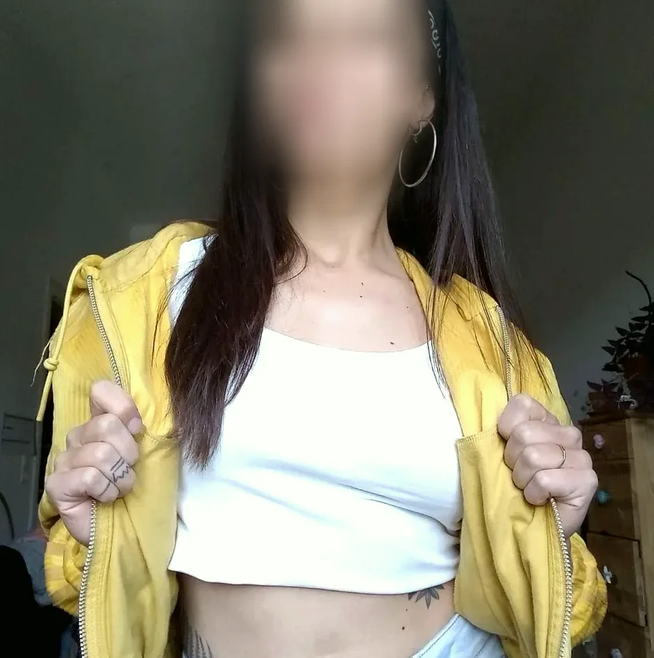 Elena, 36