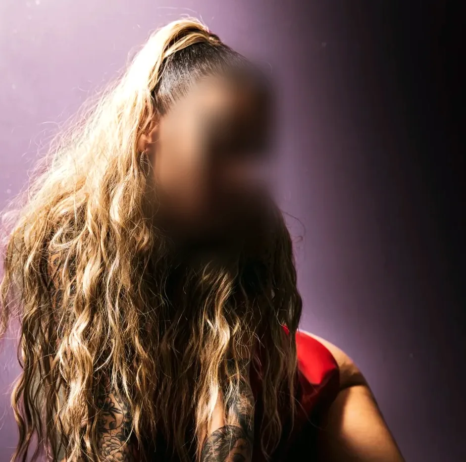 Fiona, 38